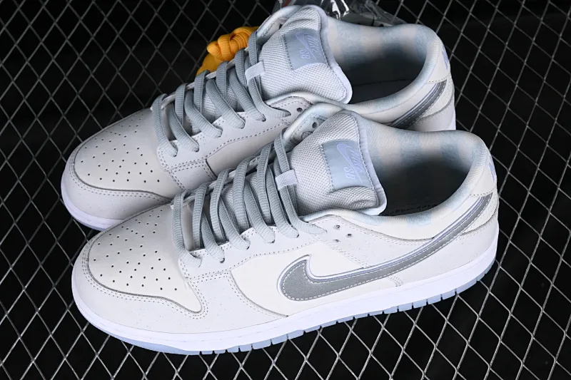 All categories Nk SB Dunk series Nk SB Dunk Low low-top sneakers M version pure original Concepts x Nk Dunk Low Pro SB "White lobster" full head layer white lobster SB low-top sports and leisure sneakers FD8776-100
